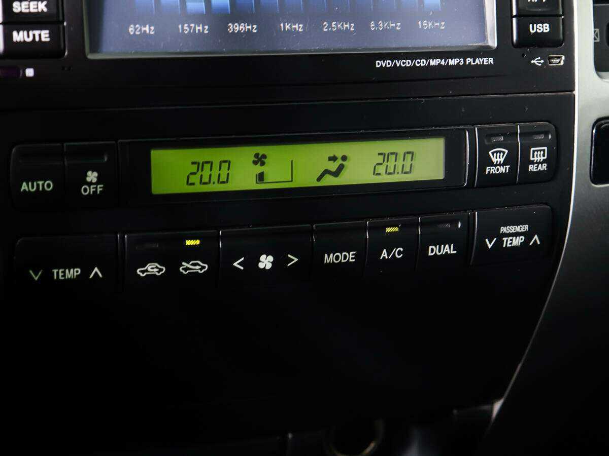 Toyota Land Cruiser Prado с пробегом — 2008 год. Фото: #18