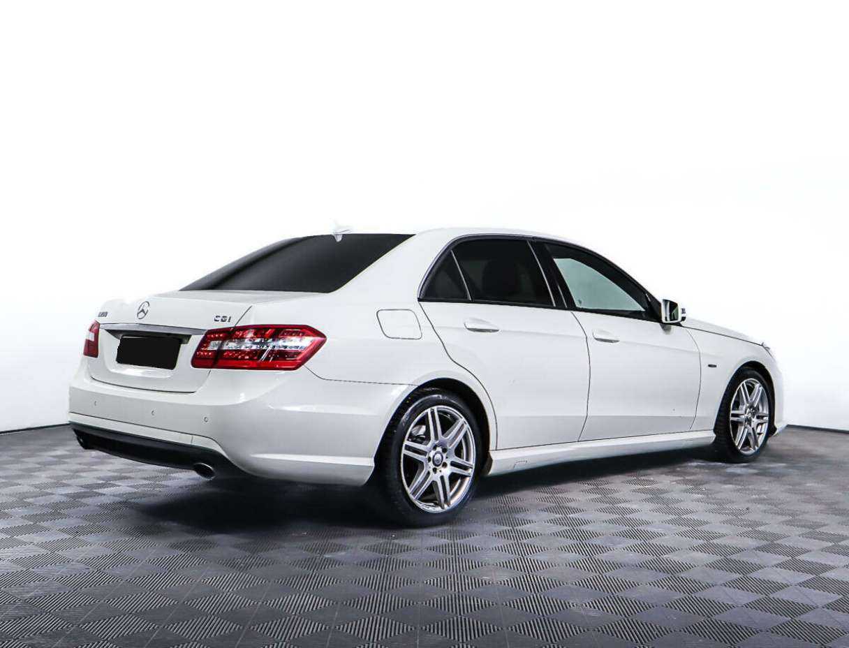 Mercedes-Benz E-Класс с пробегом — 2010 год. Фото: #4