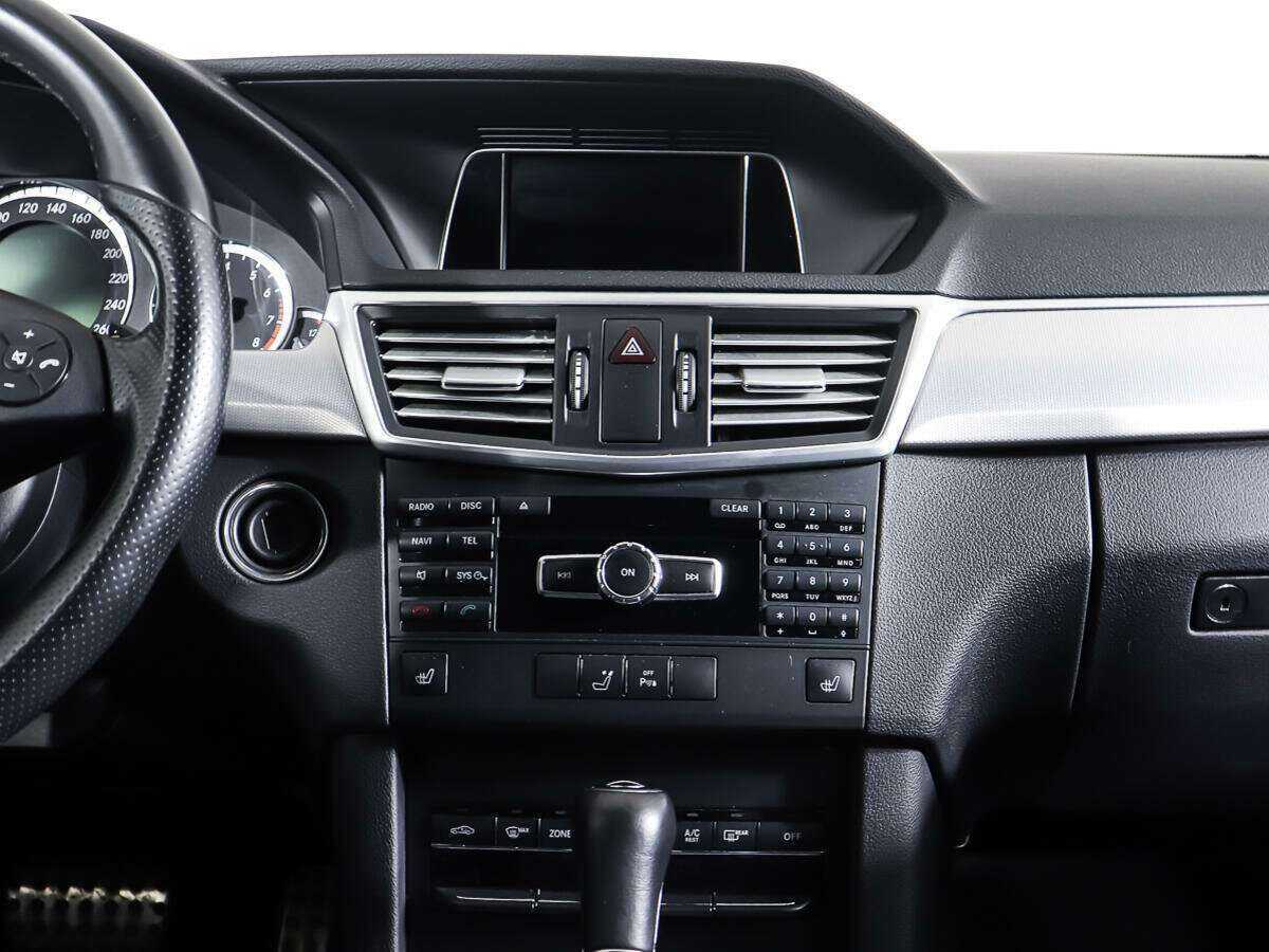 Mercedes-Benz E-Класс с пробегом — 2010 год. Фото: #11