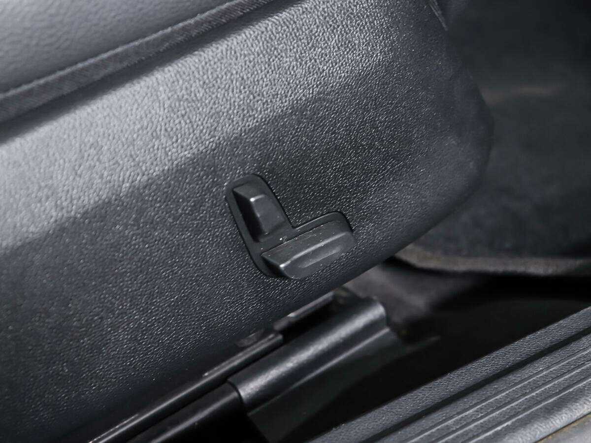 Mercedes-Benz E-Класс с пробегом — 2010 год. Фото: #15