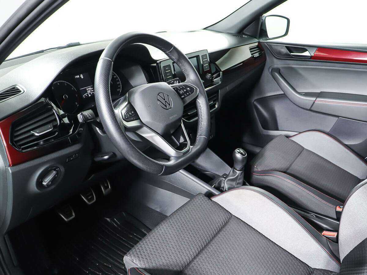 Volkswagen Polo с пробегом — 2021 год. Фото: #12