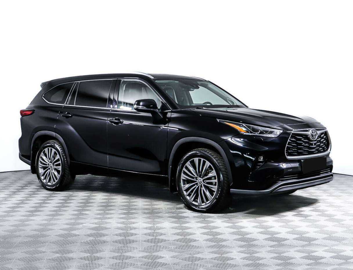 Toyota Highlander с пробегом — 2020 год. Фото: #1