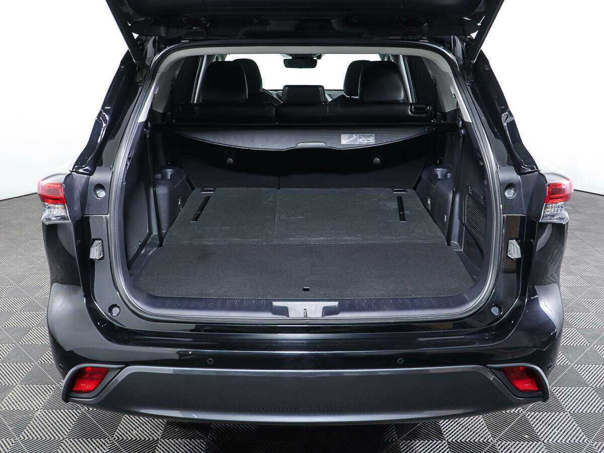 Toyota Highlander с пробегом — 2020 год. Фото: #7