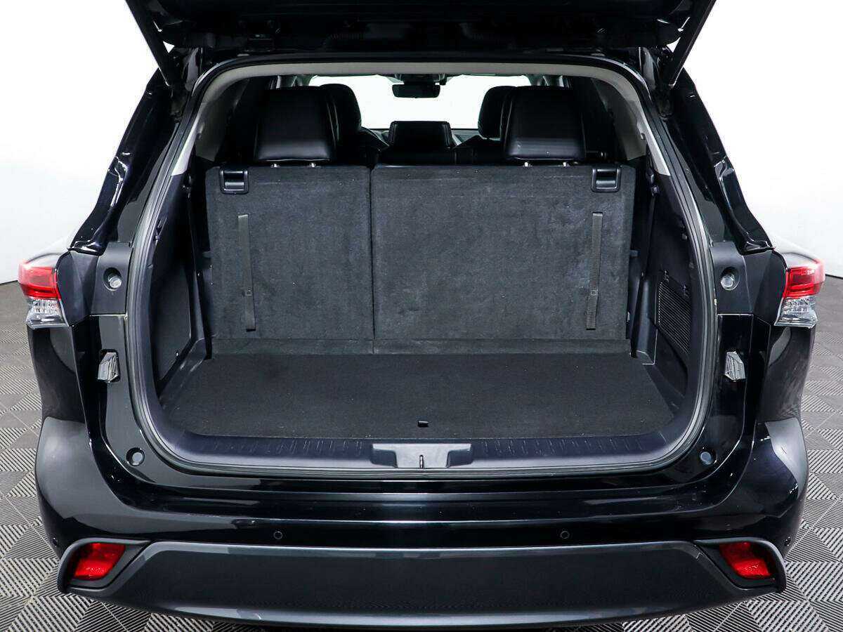 Toyota Highlander с пробегом — 2020 год. Фото: #8