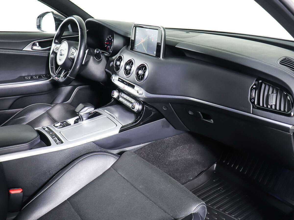 Kia Stinger с пробегом — 2018 год. Фото: #8