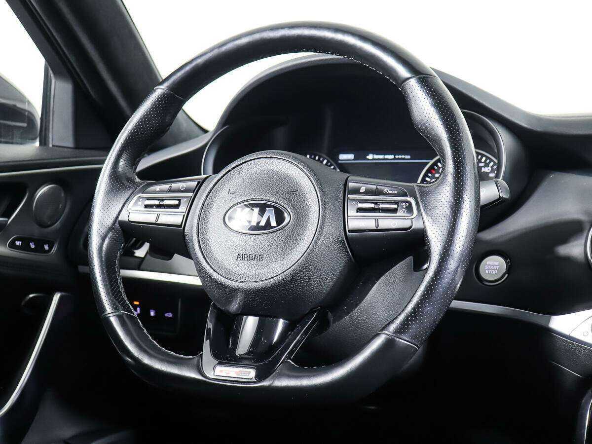 Kia Stinger с пробегом — 2018 год. Фото: #13