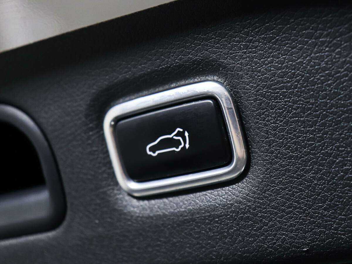 Kia Stinger с пробегом — 2018 год. Фото: #14