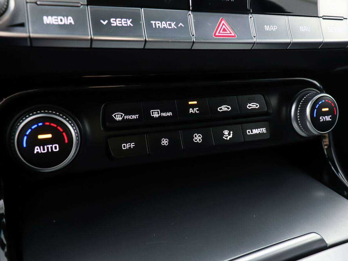 Kia Stinger с пробегом — 2018 год. Фото: #19