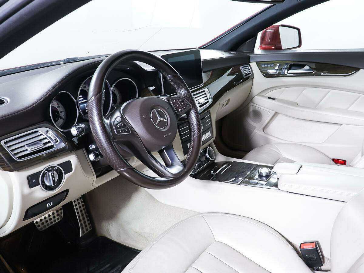 Mercedes-Benz CLS с пробегом — 2016 год. Фото: #12
