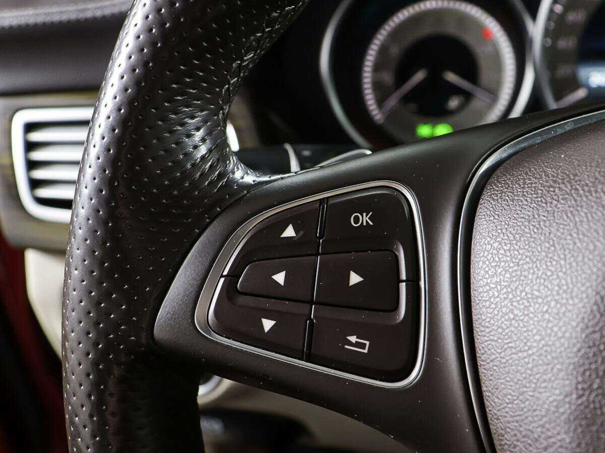 Mercedes-Benz CLS с пробегом — 2016 год. Фото: #15