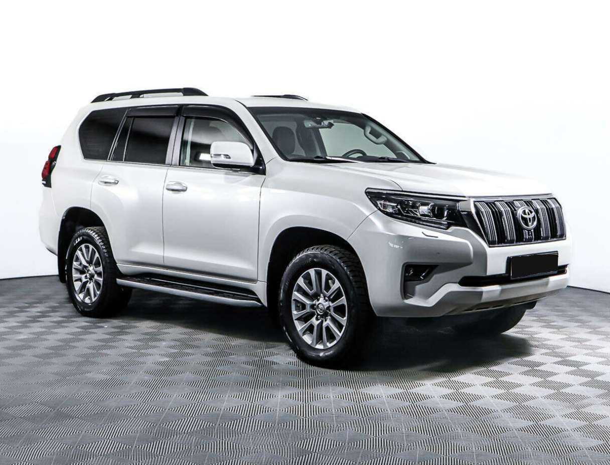 Toyota Land Cruiser Prado с пробегом — 2017 год. Фото: #2