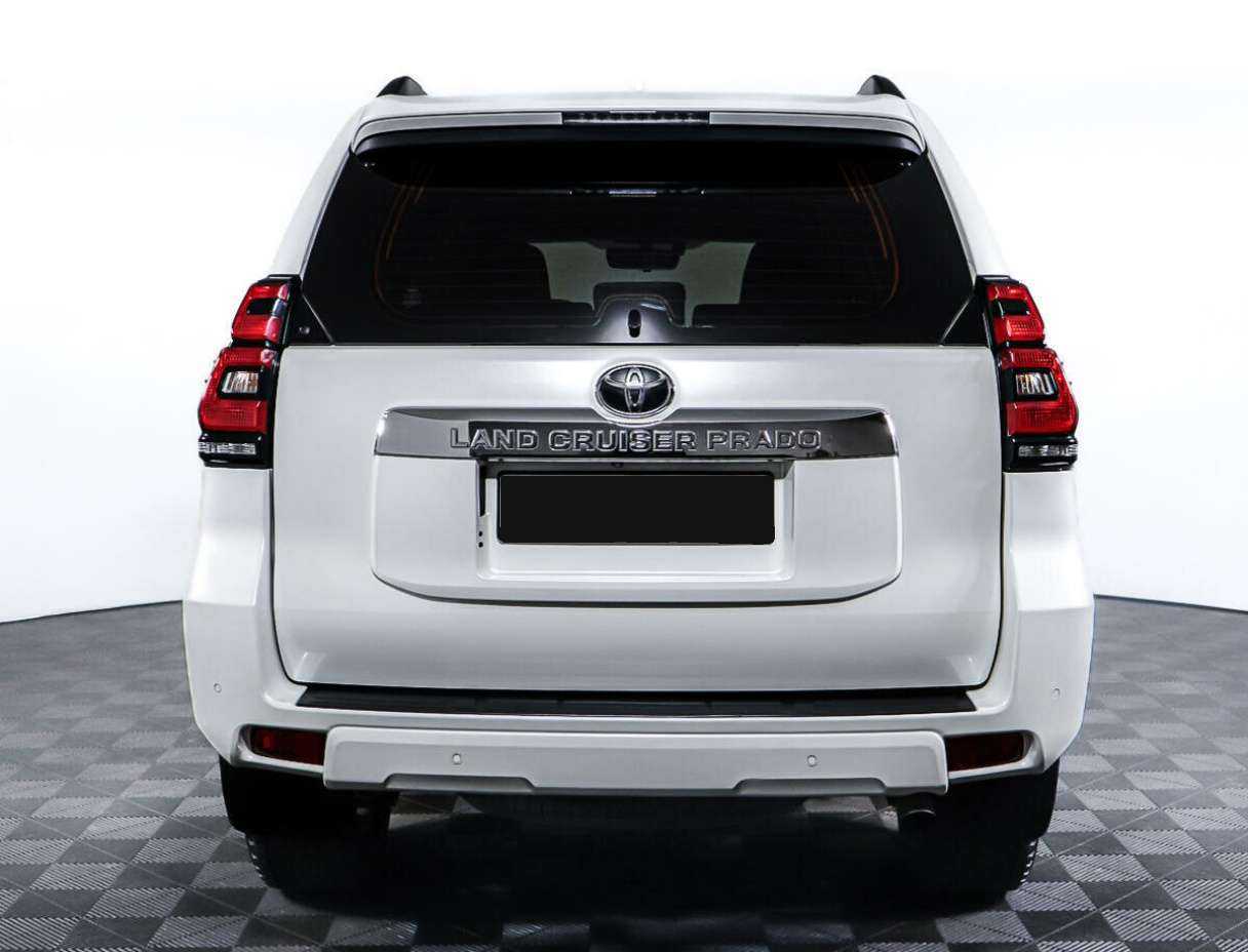 Toyota Land Cruiser Prado с пробегом — 2017 год. Фото: #5