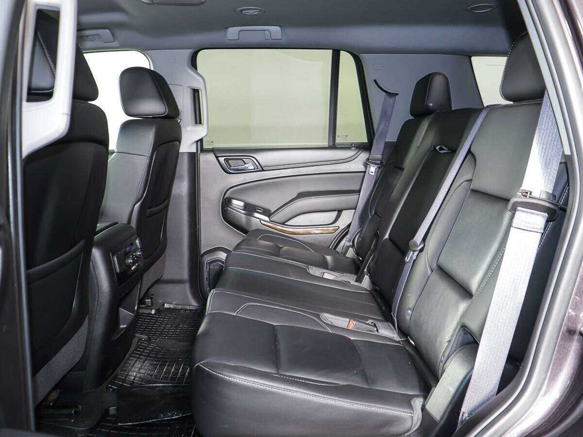 Chevrolet Tahoe с пробегом — 2016 год. Фото: #10