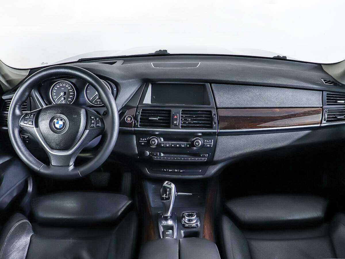 BMW X5 с пробегом — 2010 год. Фото: #10
