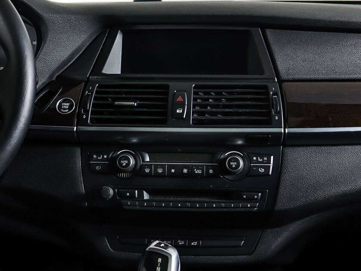 BMW X5 с пробегом — 2010 год. Фото: #11