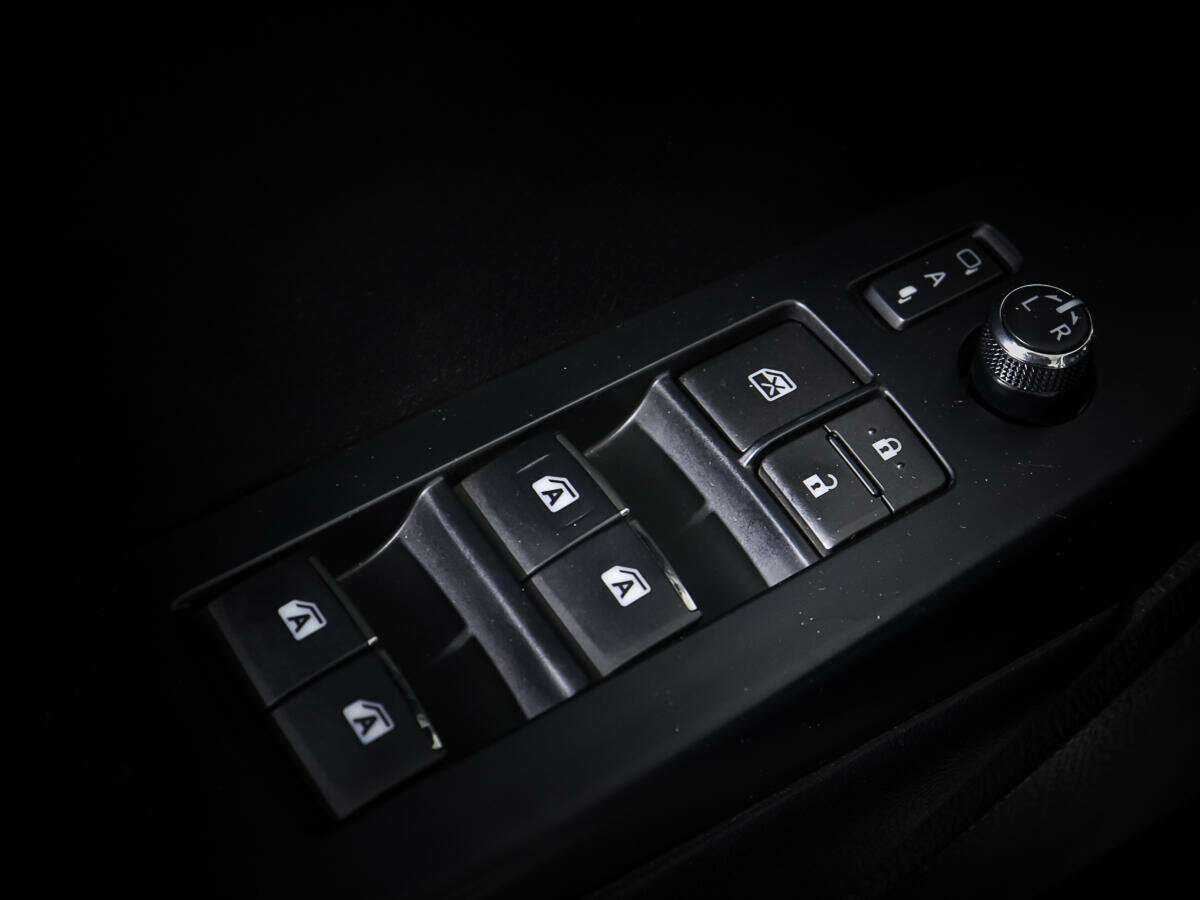 Toyota Highlander с пробегом — 2017 год. Фото: #16