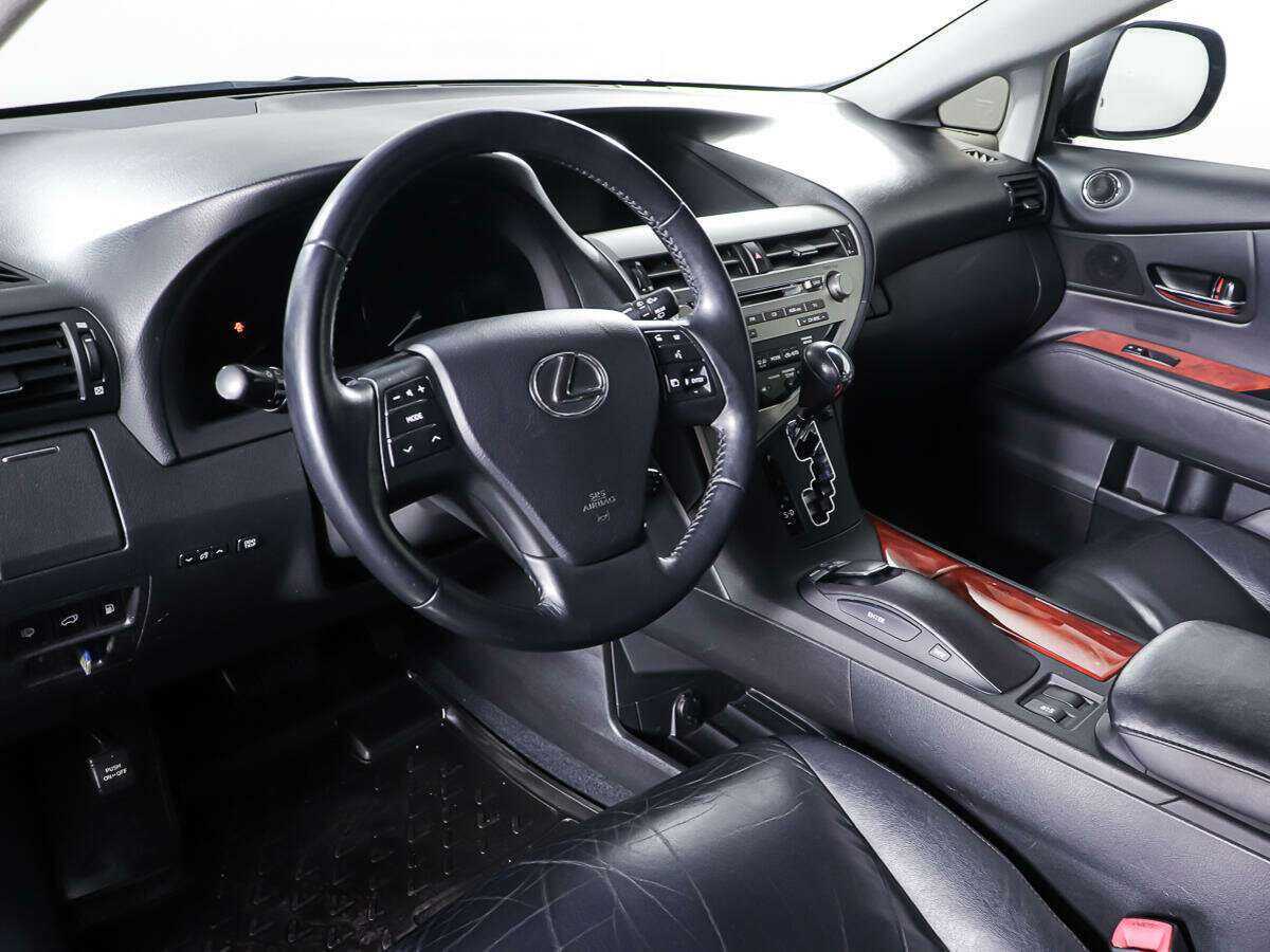 Lexus RX с пробегом — 2011 год. Фото: #13