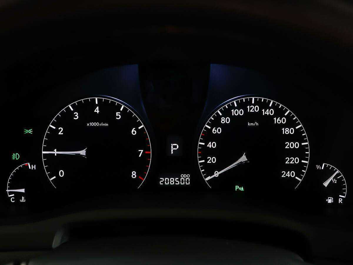 Lexus RX с пробегом — 2011 год. Фото: #14