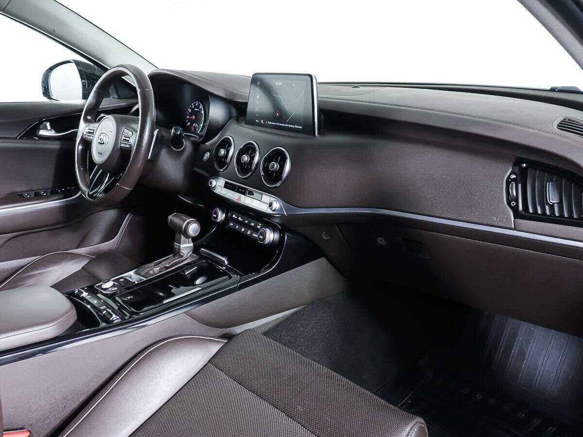Kia Stinger с пробегом — 2018 год. Фото: #8