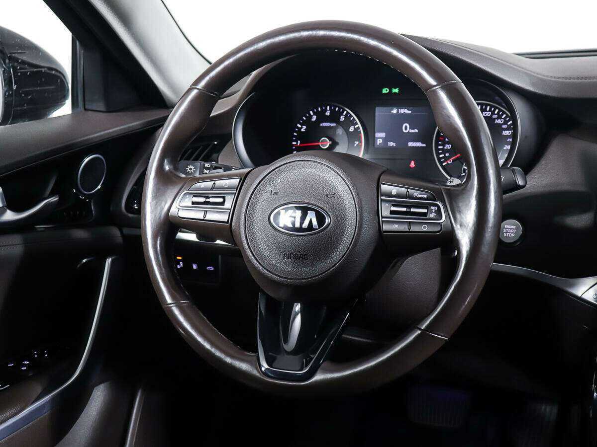 Kia Stinger с пробегом — 2018 год. Фото: #12