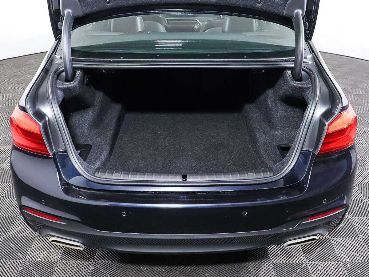 BMW 5 серии с пробегом — 2017 год. Фото: #9