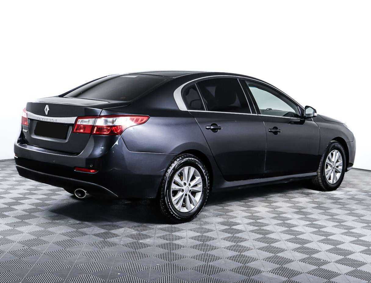 Renault Latitude с пробегом — 2012 год. Фото: #4