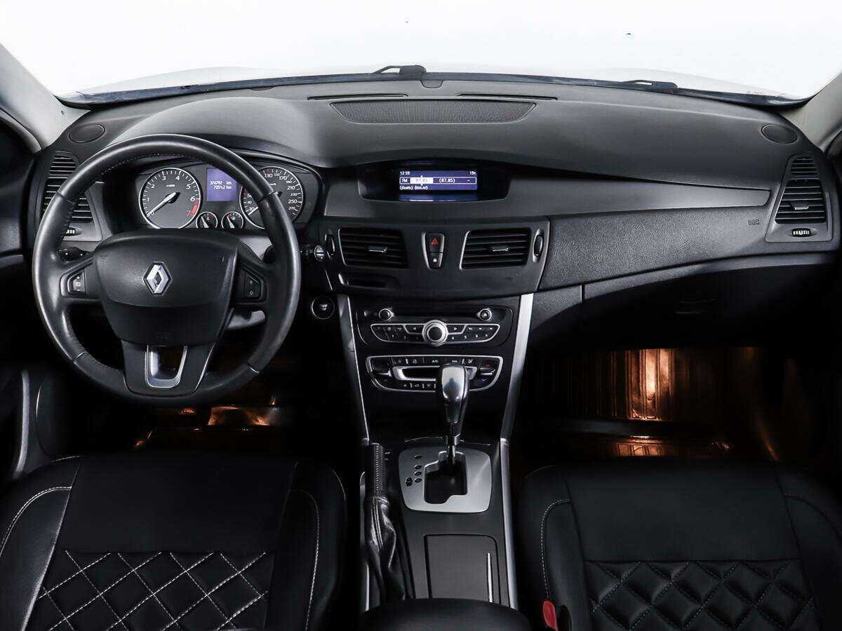 Renault Latitude с пробегом — 2012 год. Фото: #10