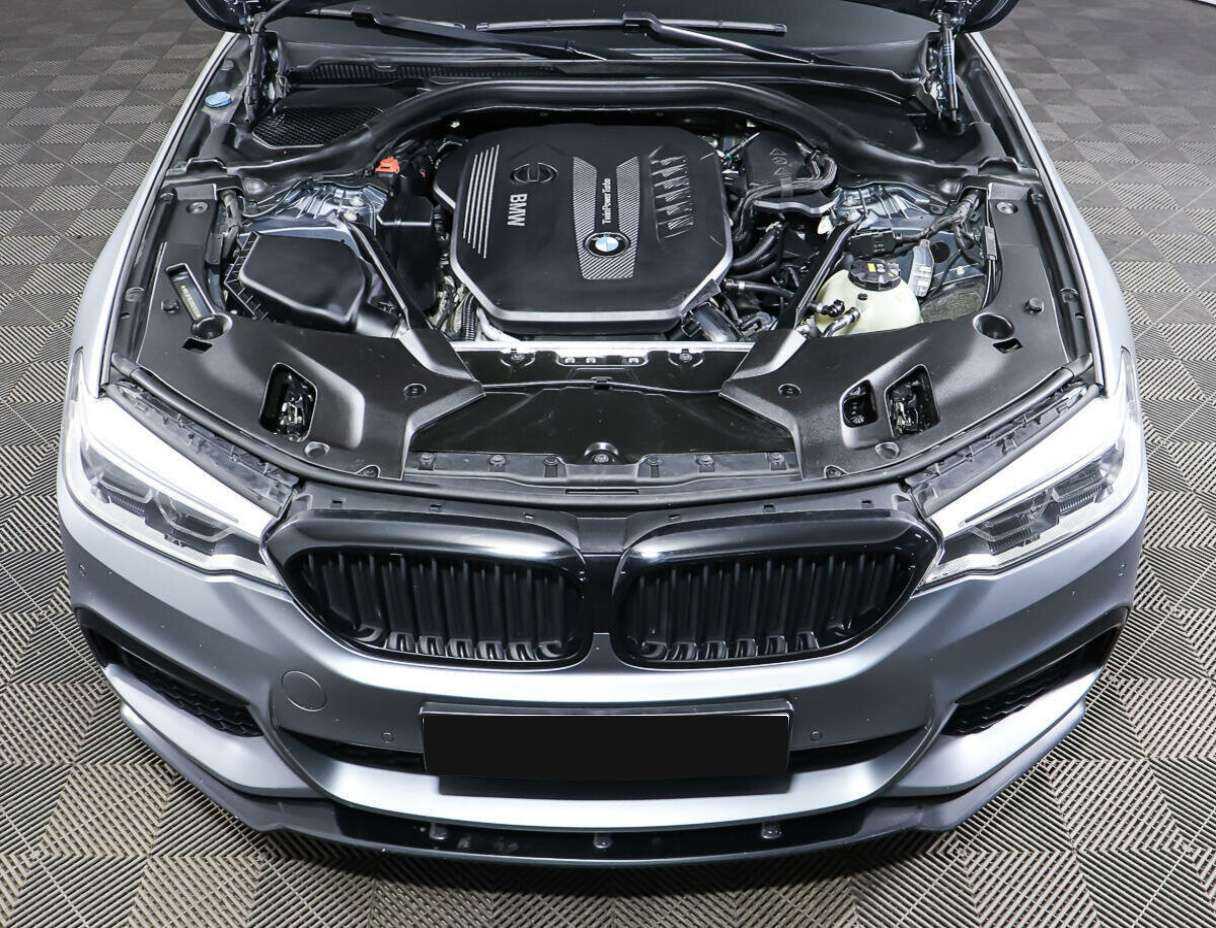 BMW 5 серии с пробегом — 2017 год. Фото: #8