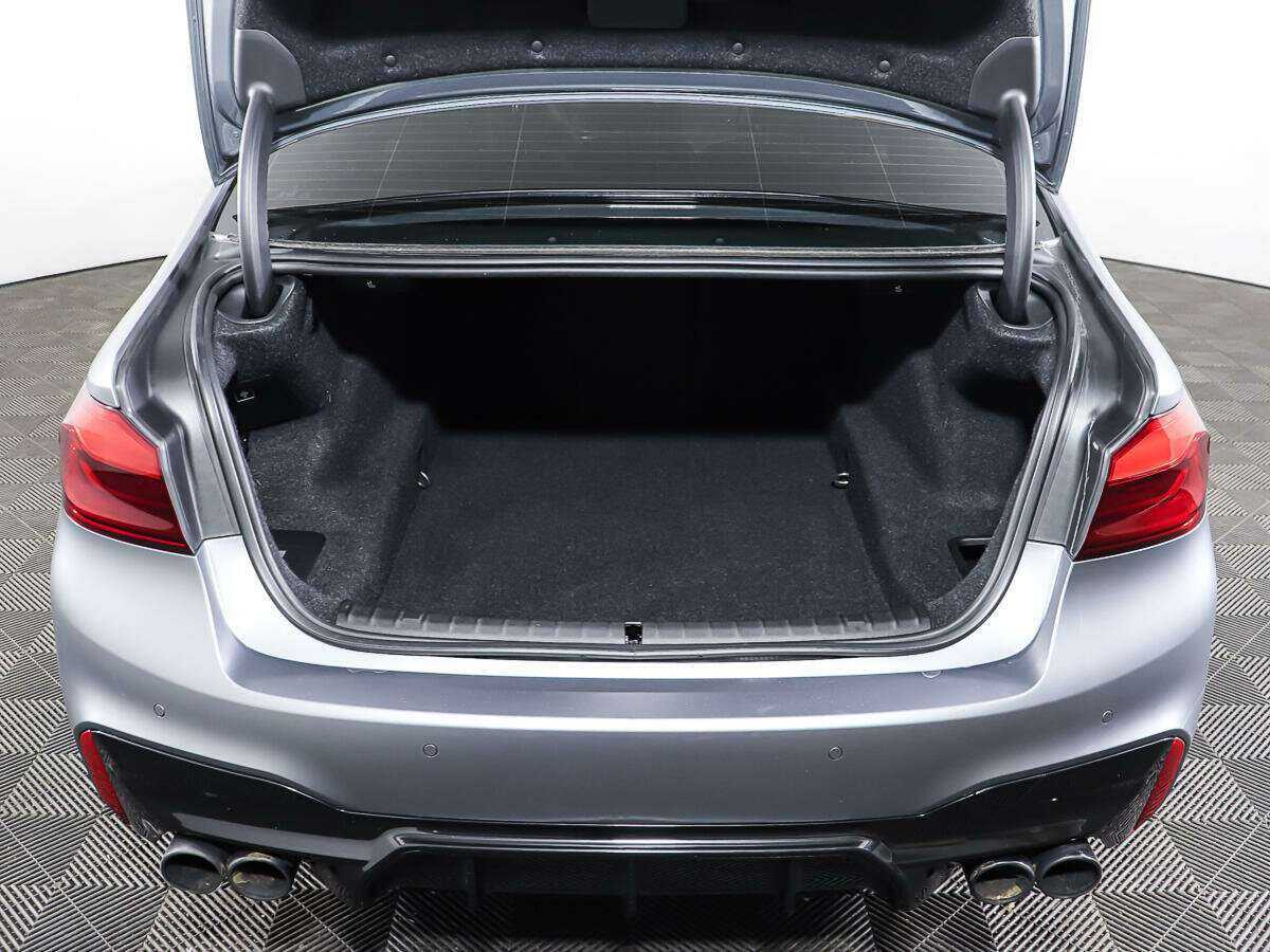 BMW 5 серии с пробегом — 2017 год. Фото: #9