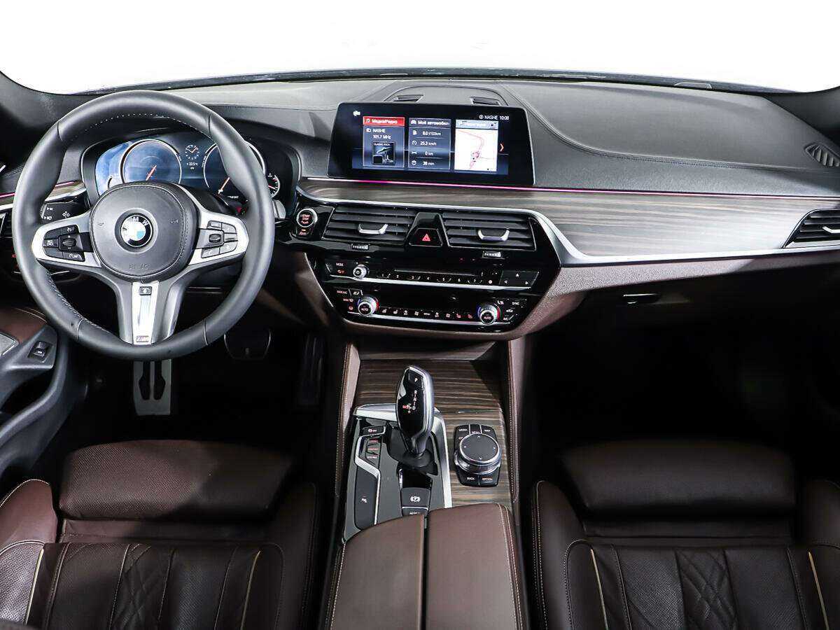 BMW 5 серии с пробегом — 2017 год. Фото: #12