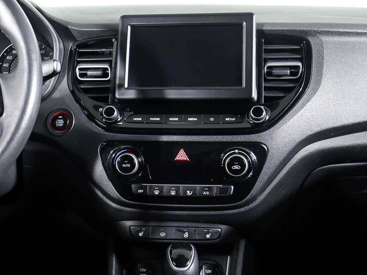 Hyundai Solaris с пробегом — 2020 год. Фото: #11