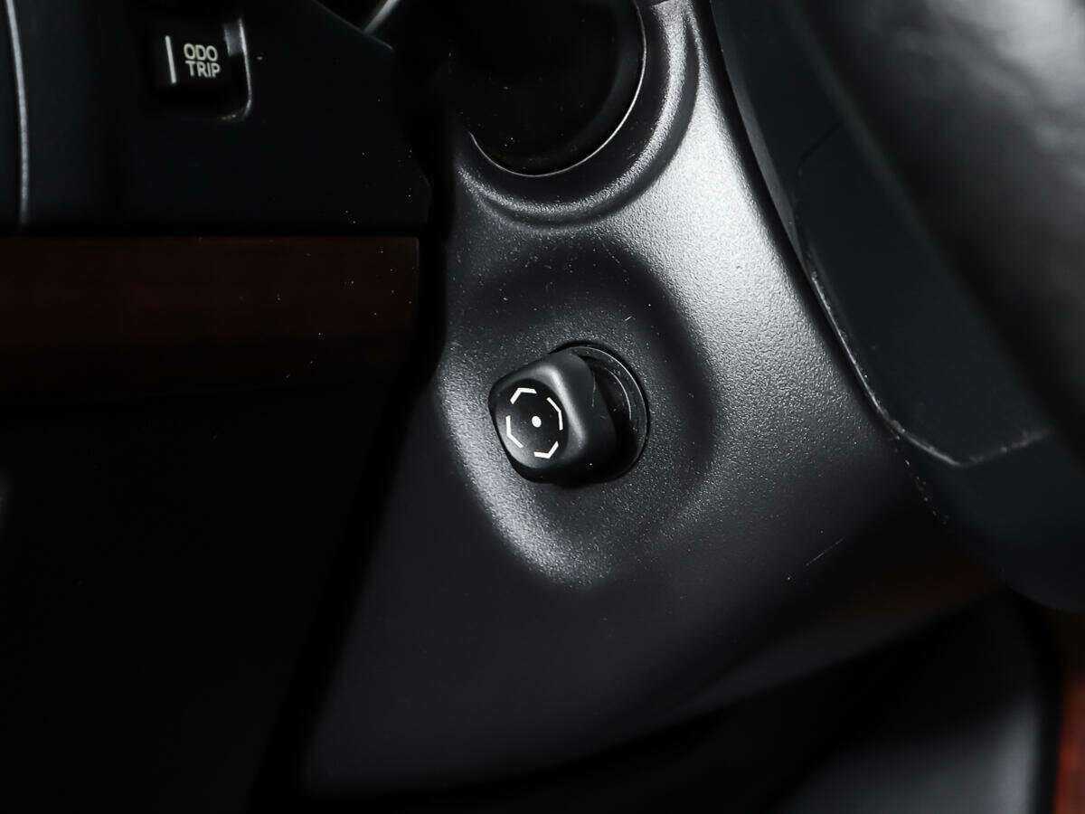 Toyota Land Cruiser Prado с пробегом — 2015 год. Фото: #18