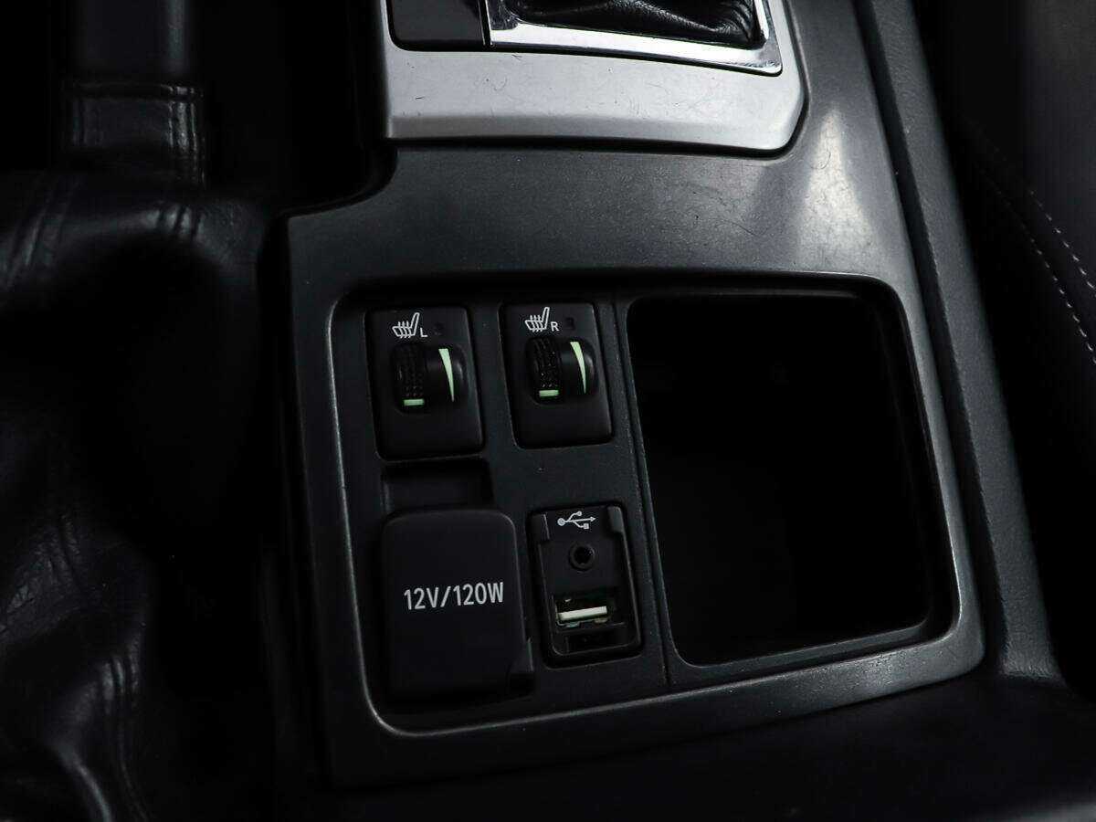 Toyota Land Cruiser Prado с пробегом — 2015 год. Фото: #22