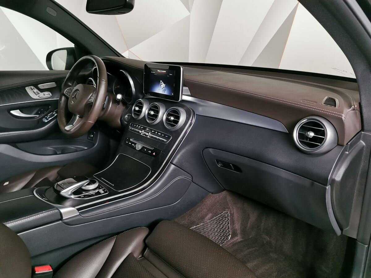 Mercedes-Benz GLC Coupe с пробегом — 2018 год. Фото: #8