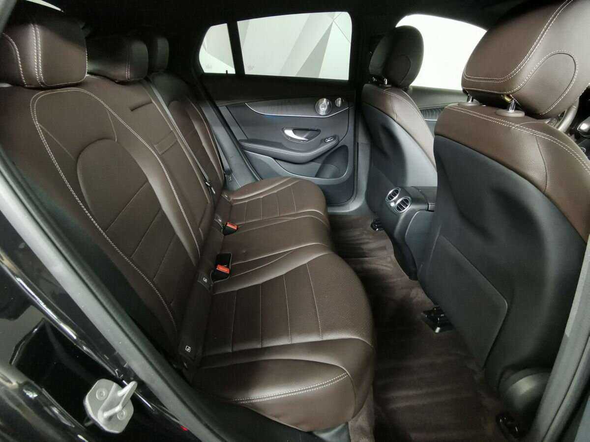 Mercedes-Benz GLC Coupe с пробегом — 2018 год. Фото: #10