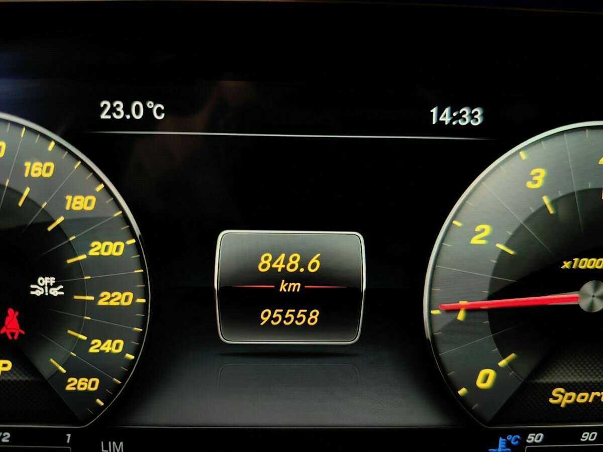 Mercedes-Benz S-Класс с пробегом — 2019 год. Фото: #16