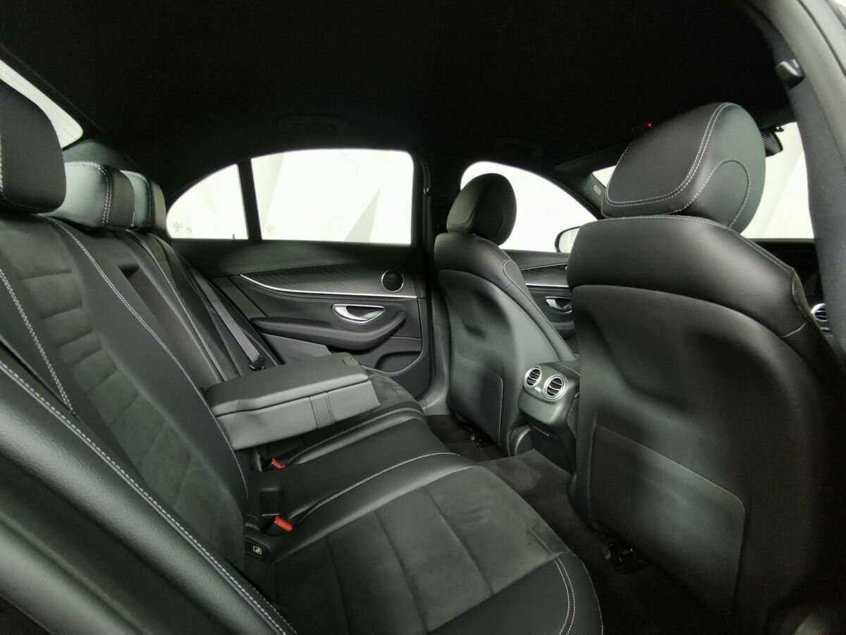 Mercedes-Benz E-Класс с пробегом — 2019 год. Фото: #11