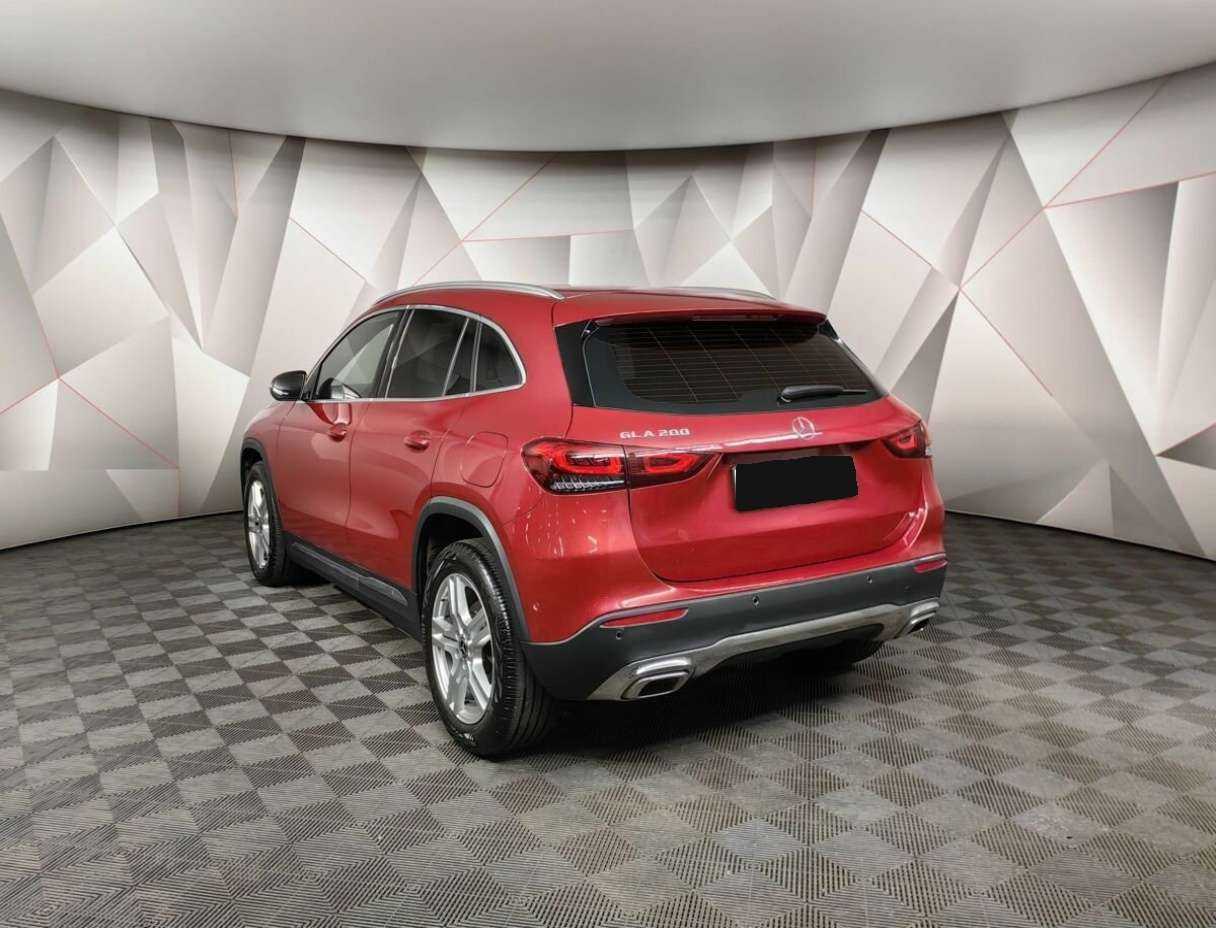 Mercedes-Benz GLA с пробегом — 2020 год. Фото: #3