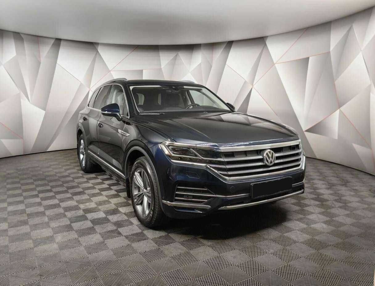 Volkswagen Touareg с пробегом — 2019 год. Фото: #2