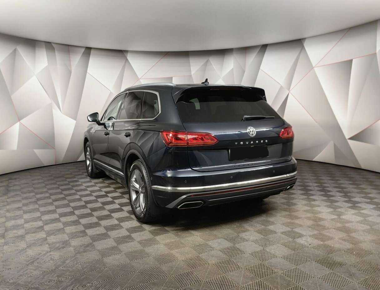 Volkswagen Touareg с пробегом — 2019 год. Фото: #3