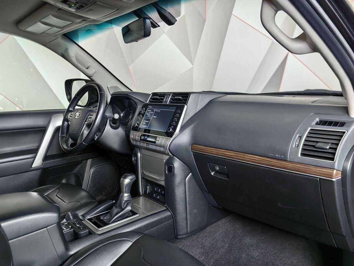 Toyota Land Cruiser Prado с пробегом — 2020 год. Фото: #8