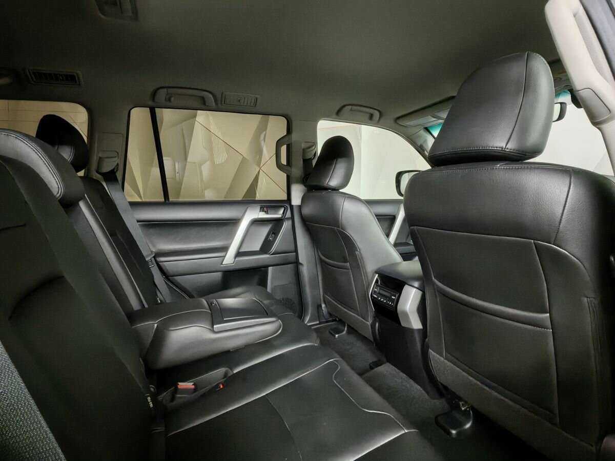 Toyota Land Cruiser Prado с пробегом — 2020 год. Фото: #11