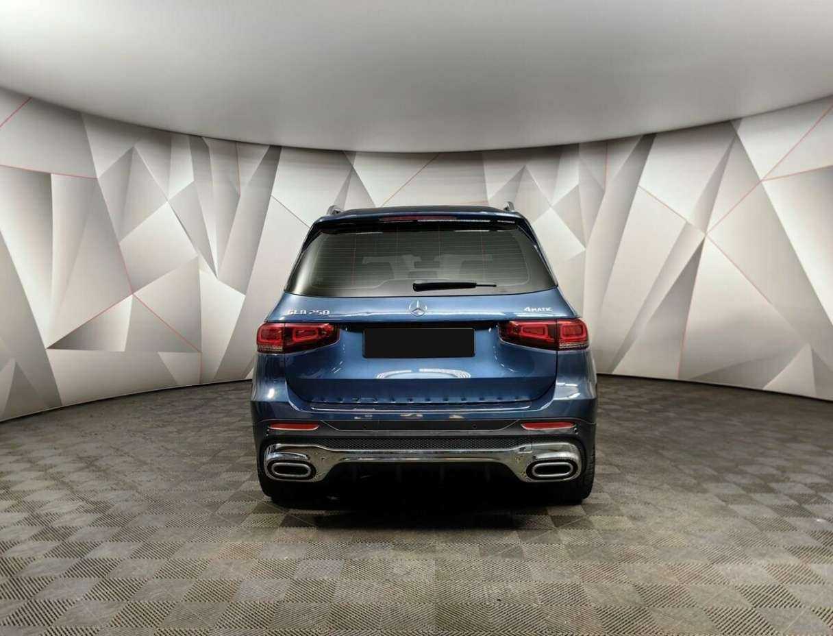 Mercedes-Benz GLB с пробегом — 2020 год. Фото: #7