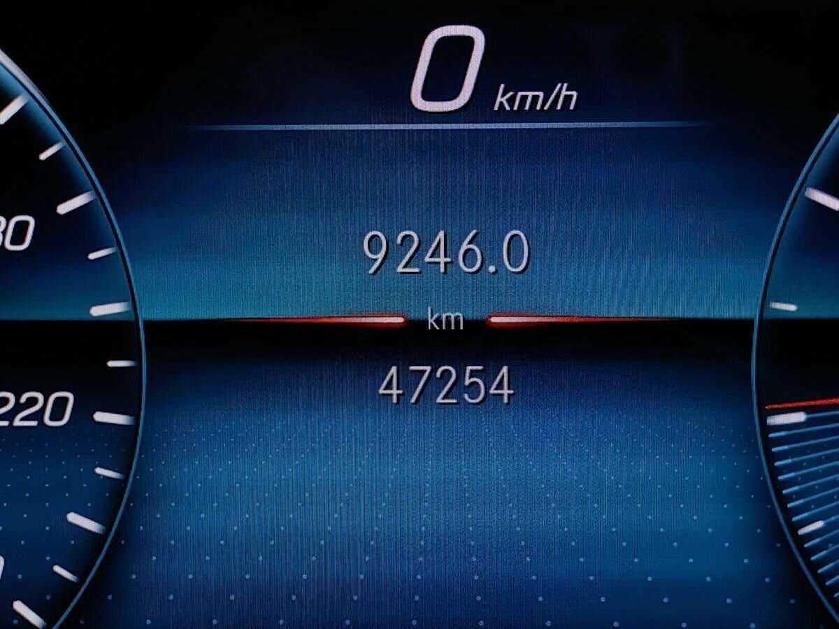 Mercedes-Benz GLB с пробегом — 2020 год. Фото: #19