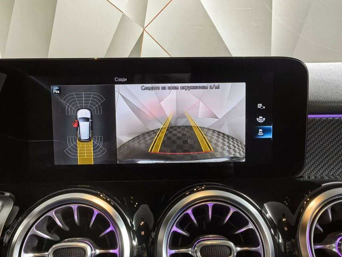 Mercedes-Benz GLB с пробегом — 2020 год. Фото: #20