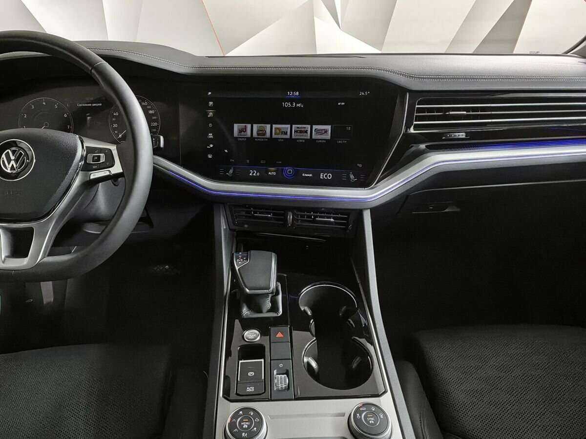 Volkswagen Touareg с пробегом — 2019 год. Фото: #10