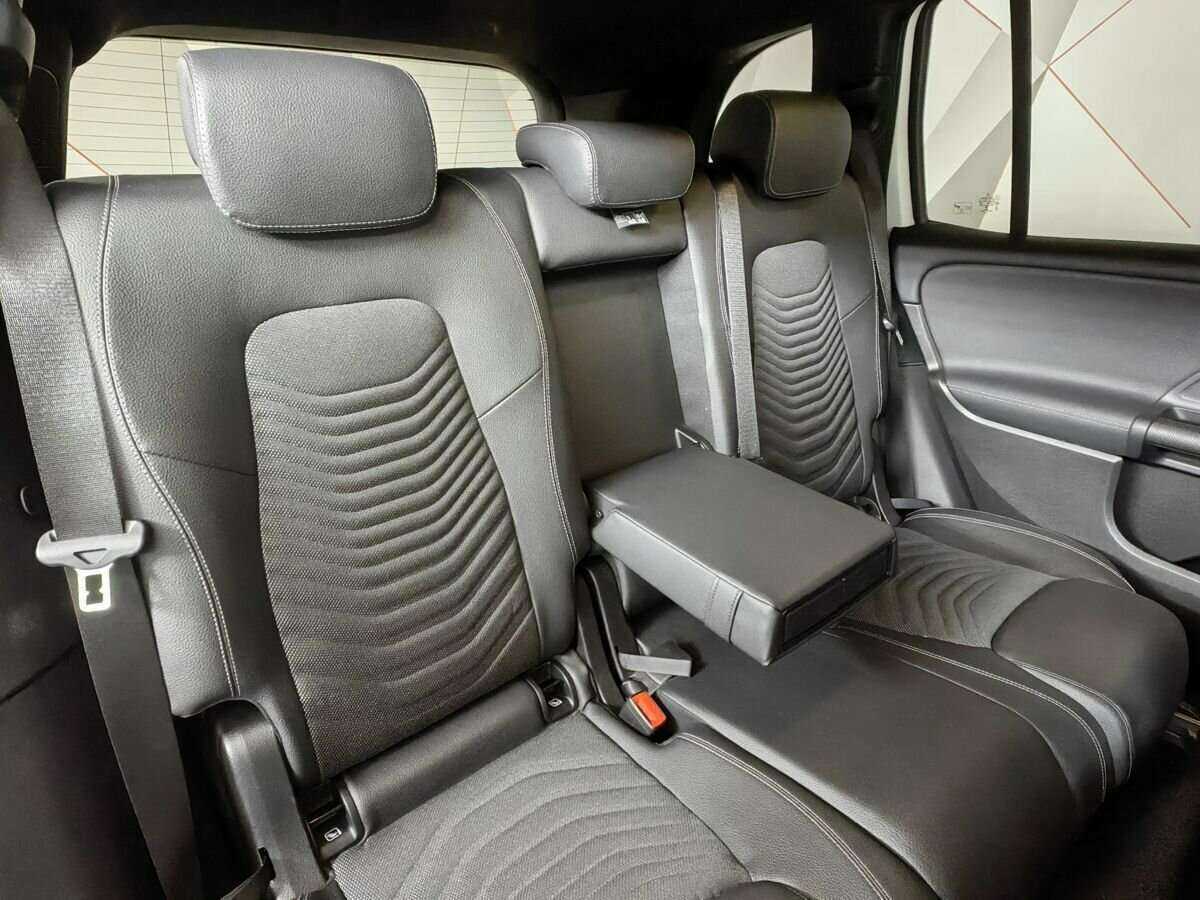 Mercedes-Benz GLB с пробегом — 2020 год. Фото: #12