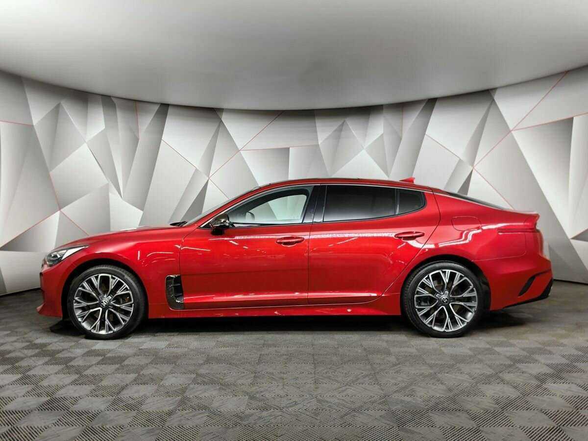 Kia Stinger с пробегом — 2019 год. Фото: #4