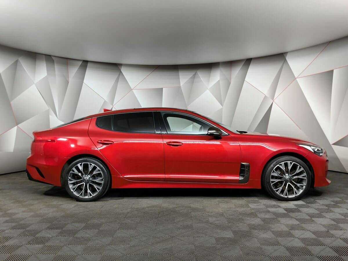 Kia Stinger с пробегом — 2019 год. Фото: #5