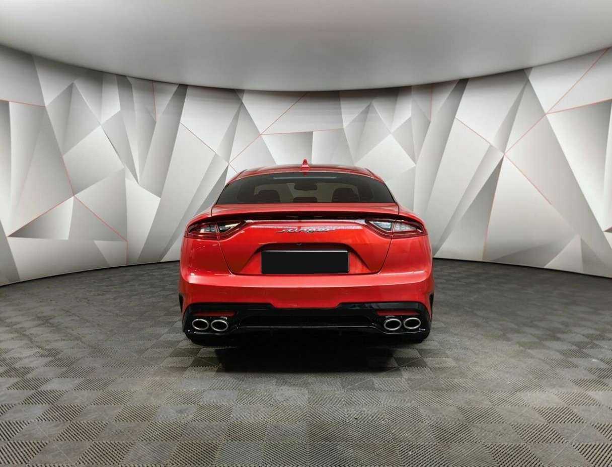 Kia Stinger с пробегом — 2019 год. Фото: #7